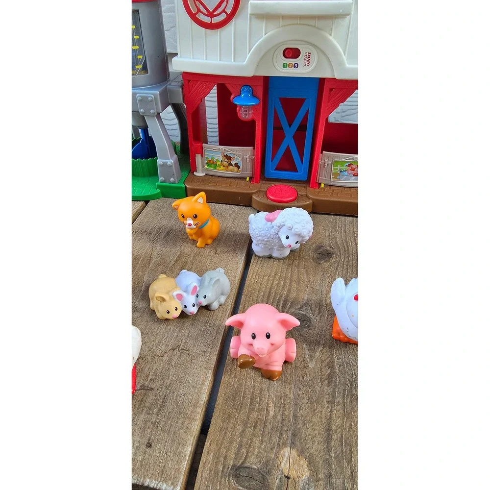 Fisher-Price Little People Caring for Animals Farm Playset with Figures GHT22